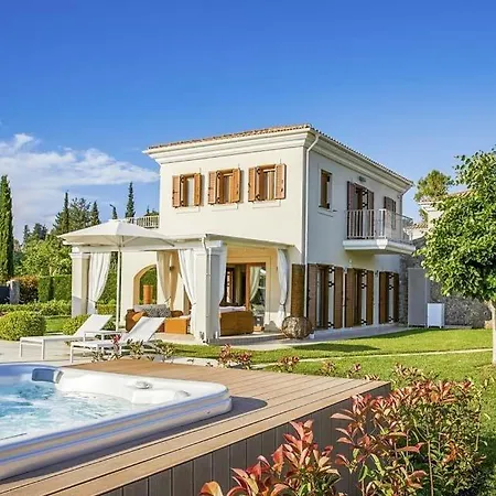 Sleeps 4 Pool Wifi * Dassia (Corfu)